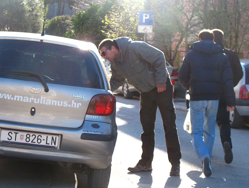 ...uhvaćen ove jeseni na kratkom dogovoru sa ekipom Marula!